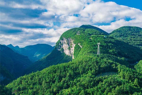 夏日消暑好去处 恩施地心谷旅行攻略