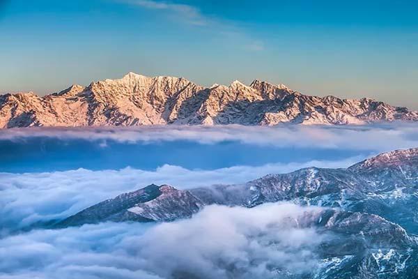 成都自驾游路线推荐 成都周边游好玩的景点-带你看雪山