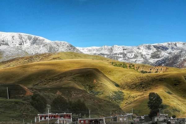 丁真的家乡在哪 四川甘孜可都理塘旅游地推荐