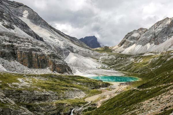 丁真的家乡在哪 四川甘孜可都理塘旅游地推荐