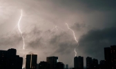 北京今日有雷雨 明后两天最低气温仅16℃