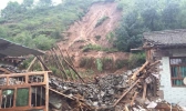 甘肃陇南遭大暴雨袭击 今天白天局地仍有暴雨