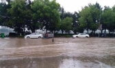江南华南迎中到大雨 广西广东等地现冰雹雷暴