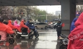 河北雨雪降温来袭 今天最高温不足10℃阵风6-7级