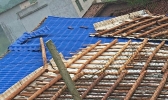 广西忻城象州多地遇大风冰雹 屋顶车窗被砸破