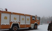 天给力人帮忙  五月长白山再飘雪花