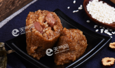 新手四角粽子怎么包 南北四角粽子包法大全图解