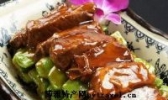 排骨炖油豆角