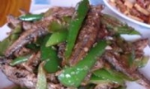 辣椒炒小鱼