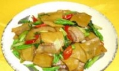 黄元米果炒腊肉