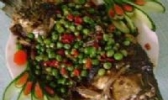 广丰豌豆烧鲫鱼