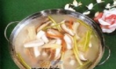 酸菜沙鱼鼎