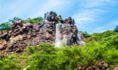 万安山七彩大峡谷