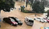 株洲暴雨9万多人受灾 洪水淹没房屋场面壮观