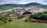 大别山石窟风景区