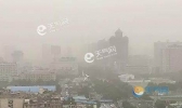 甘肃多地出现沙尘天气 局地最高气温仅13℃