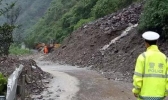 安徽霍邱县普降大到暴雨 这几条路段交通中断禁止车辆通行