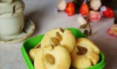 葡萄干蛋黄饼干的做法