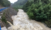 陕西安康降水持续多地出现滑坡 洪水风险较大