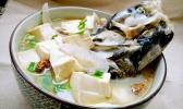鱼头豆腐汤的家常做法 怎样做鱼头豆腐汤最好喝