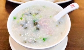 皮蛋瘦肉粥怎么做才好吃 皮蛋瘦肉粥的家常做法