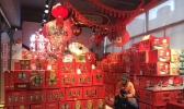 杭州超市年味浓 市民忙着买年货