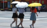 河南气温一路高歌30℃以上 五一假期民众出行需做好防晒工作