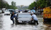 南方降雨不断出现内涝 暴雨天行车熄火怎么办？