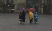 山东新一轮强降雨来袭 局地气温跌至30℃以下