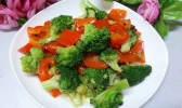 清炒西兰花的做法 清炒西兰花怎么炒好吃
