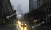 重庆雨雾致高速公路交通管制 明天晨间仍有雾