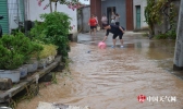 陕西汉中普降暴雨致部分房屋进水农田被淹