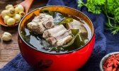 怎么熬排骨汤最好喝 海带排骨汤的家常做法