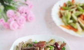 腊肉炒芋头花的做法