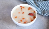 养生粥怎么煮 枸杞花生养生粥的做法