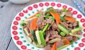 蒜苗炒肉的做法 川菜蒜苗炒肉怎么做简单好吃