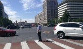 北京高温再破记录 市区部分站点气温超过40℃