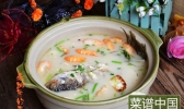 鱼虾豆腐煲的做法