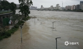 绵阳特大暴雨江河洪水暴涨 城区内涝