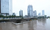 重庆33个区县普降暴雨 境内4条中小河流出现超警戒水位