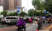 安徽现9月少见暴雨 连阴雨或将持续至国庆节