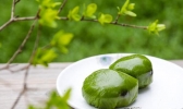 清明吃的青团子是什么做的 清明吃青团的做法步骤