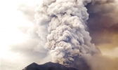 新消息！印尼阿贡火山警戒级别调至最高 巴厘岛国际机场关闭