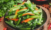 油麦菜怎么做好吃 清炒油麦菜的做法