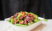 鸭杂炒四季豆的做法