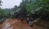 暴雨来袭 攀枝花多地出现山体塌方 道路中断