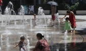 北京今天持续高温黄色预警 部分地区气温直奔40℃