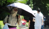 重庆最高气温超40℃酷暑难耐 午后可能有阵雨或雷雨出没