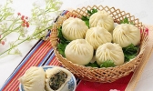 荠菜豆干猪肉包子的做法