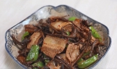 家常茶树菇干锅五花肉做法 茶树菇干锅五花肉怎么做